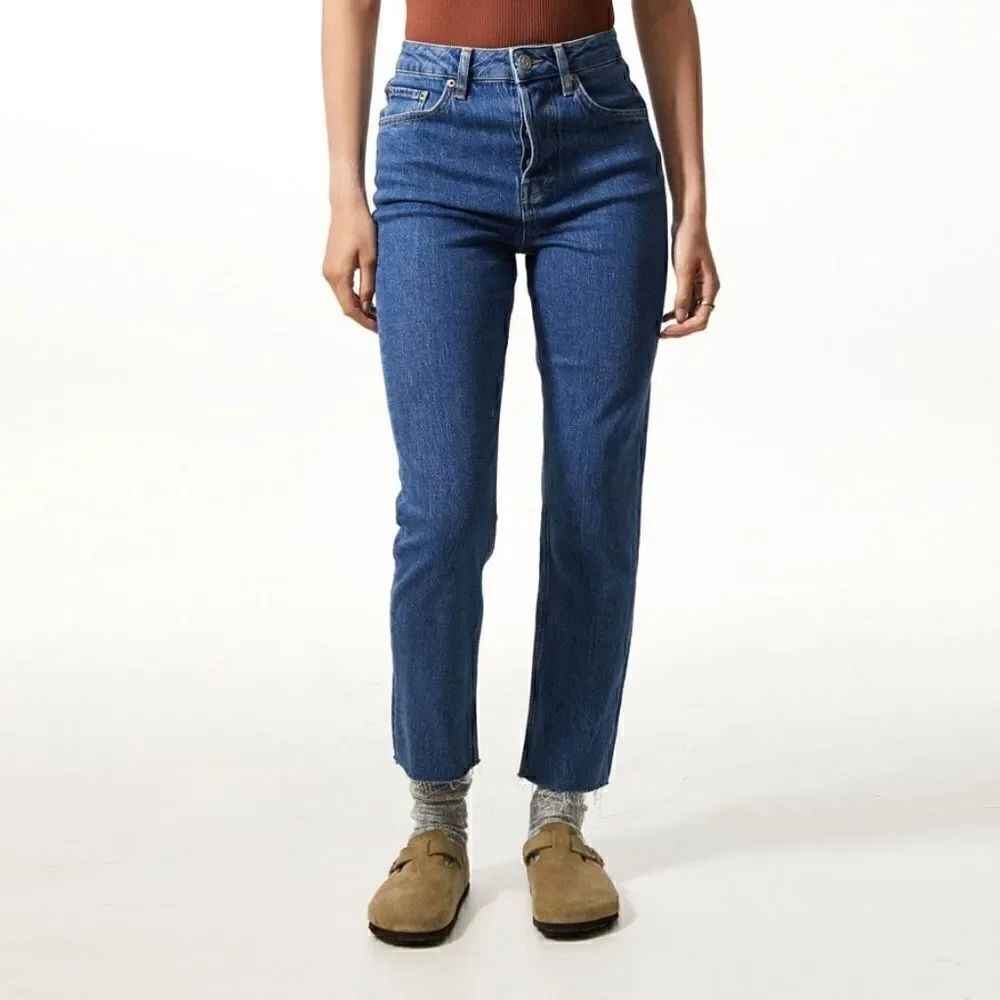NWT BDG URBAN OUTFITTERS DILLON SLIM STRAIGHT JEANS